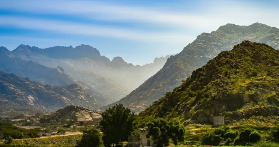 A Guide to the Al Hada Mountain Road
