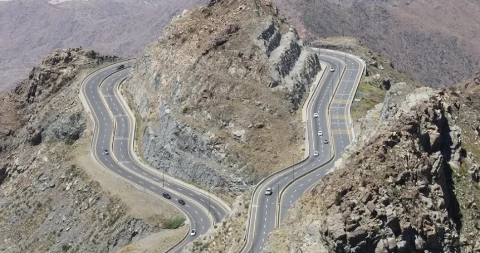 A Guide to the Al Hada Mountain Road